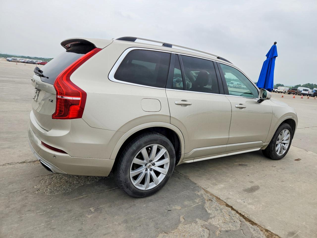 2016 VOLVO XC90 SV42 Momentum