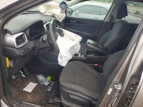 2017 KIA SORENTO