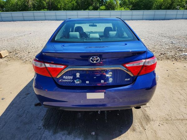 2016 TOYOTA CAMRY