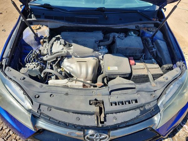 2016 TOYOTA CAMRY