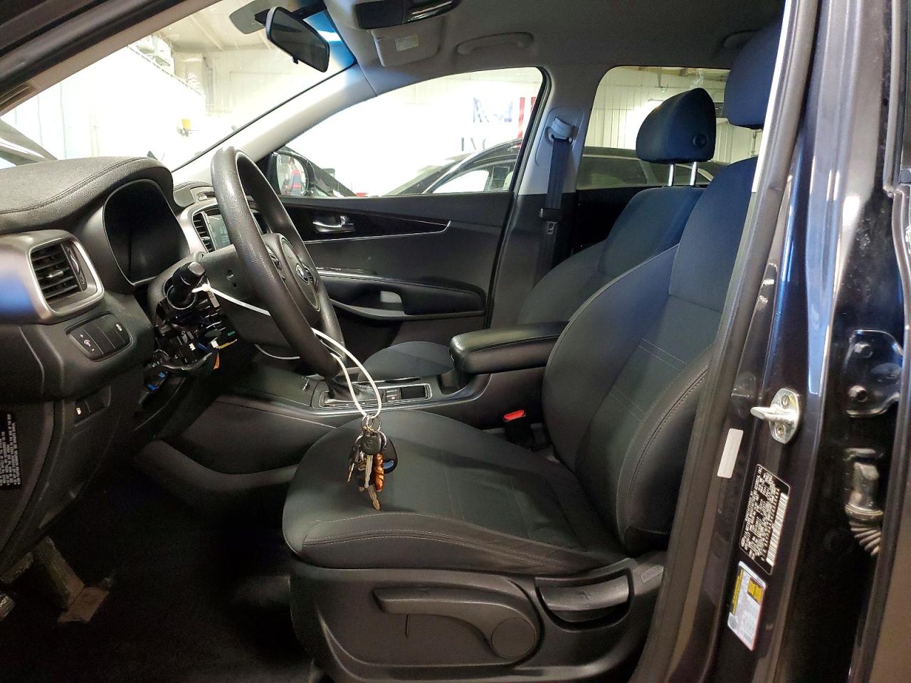 2018 KIA SORENTO L, LX