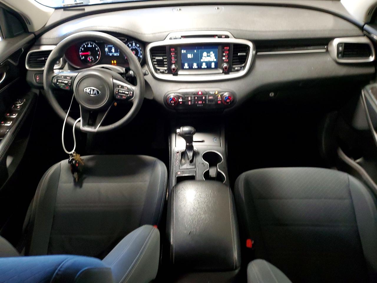 2018 KIA SORENTO L, LX