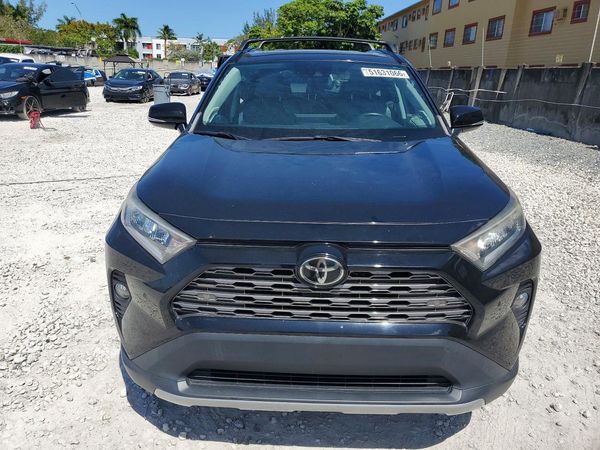 2021 TOYOTA RAV4 Limited