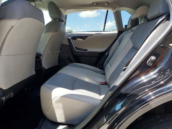 2021 TOYOTA RAV4 Limited