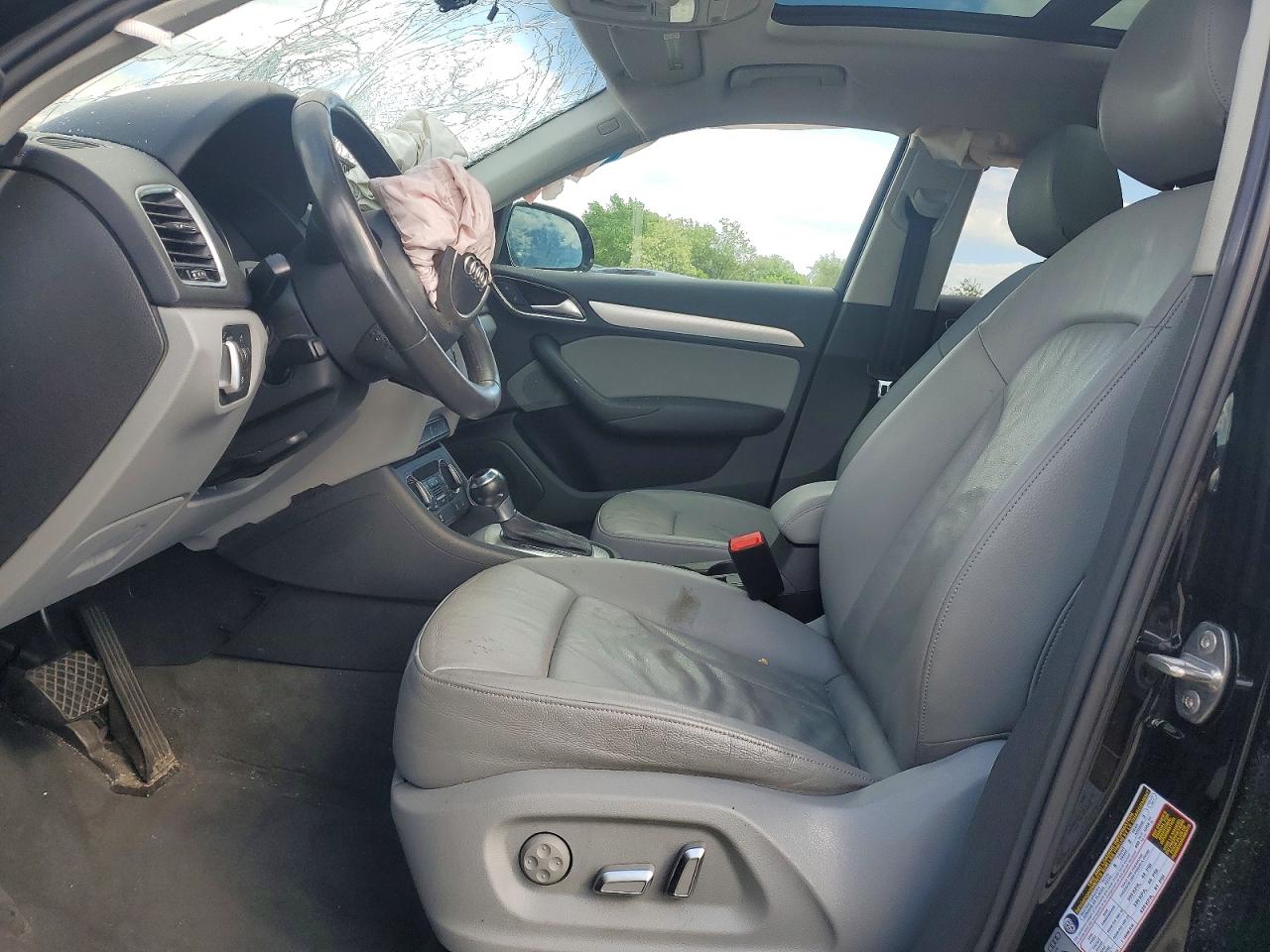 2016 AUDI Q3 quattro Premium Plus