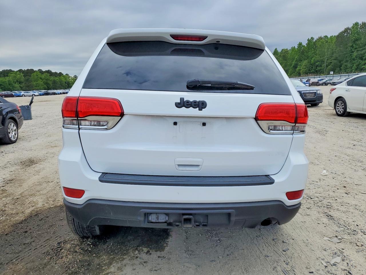 2015 JEEP GRAND CHEROKEE LAREDO 4X2