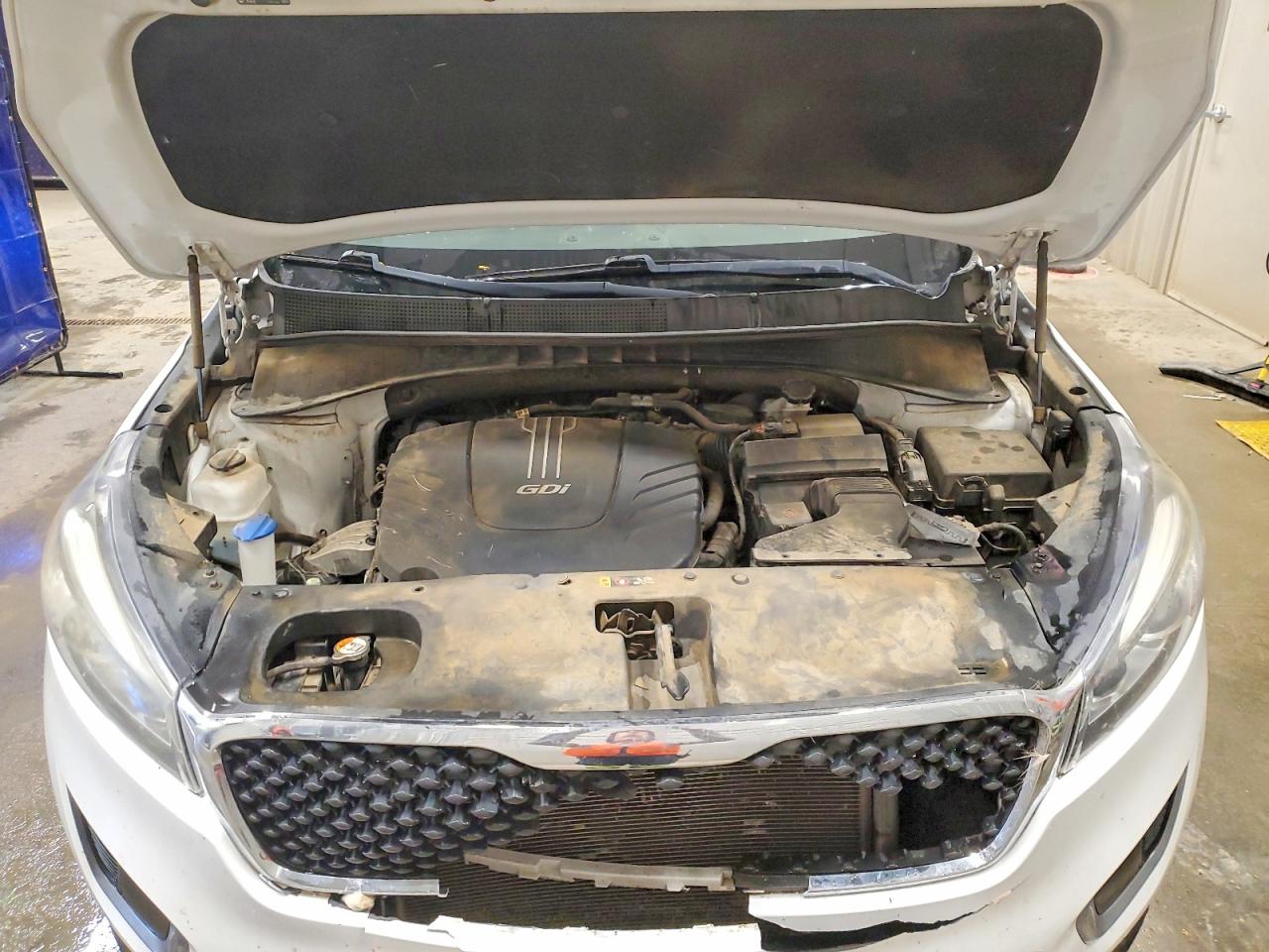 2016 KIA SORENTO L / LX