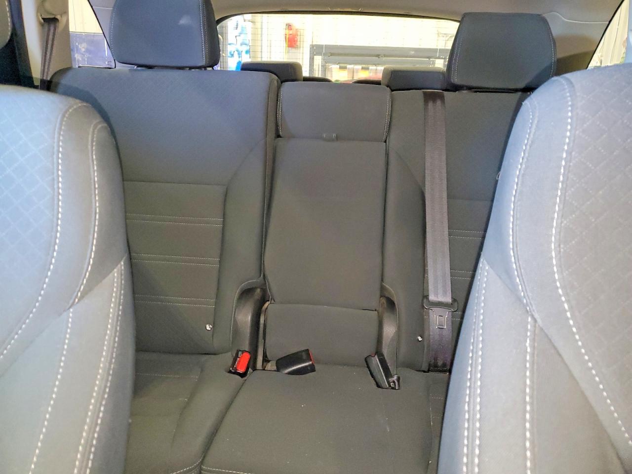 2016 KIA SORENTO L / LX