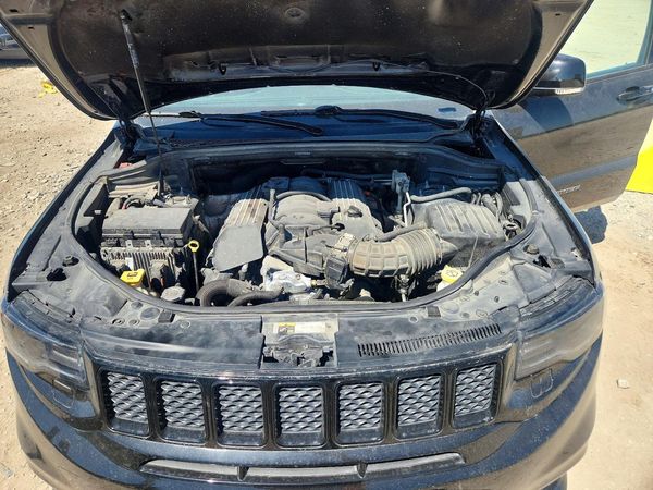 2017 JEEP GRAND CHEROKEE SRT 4X4