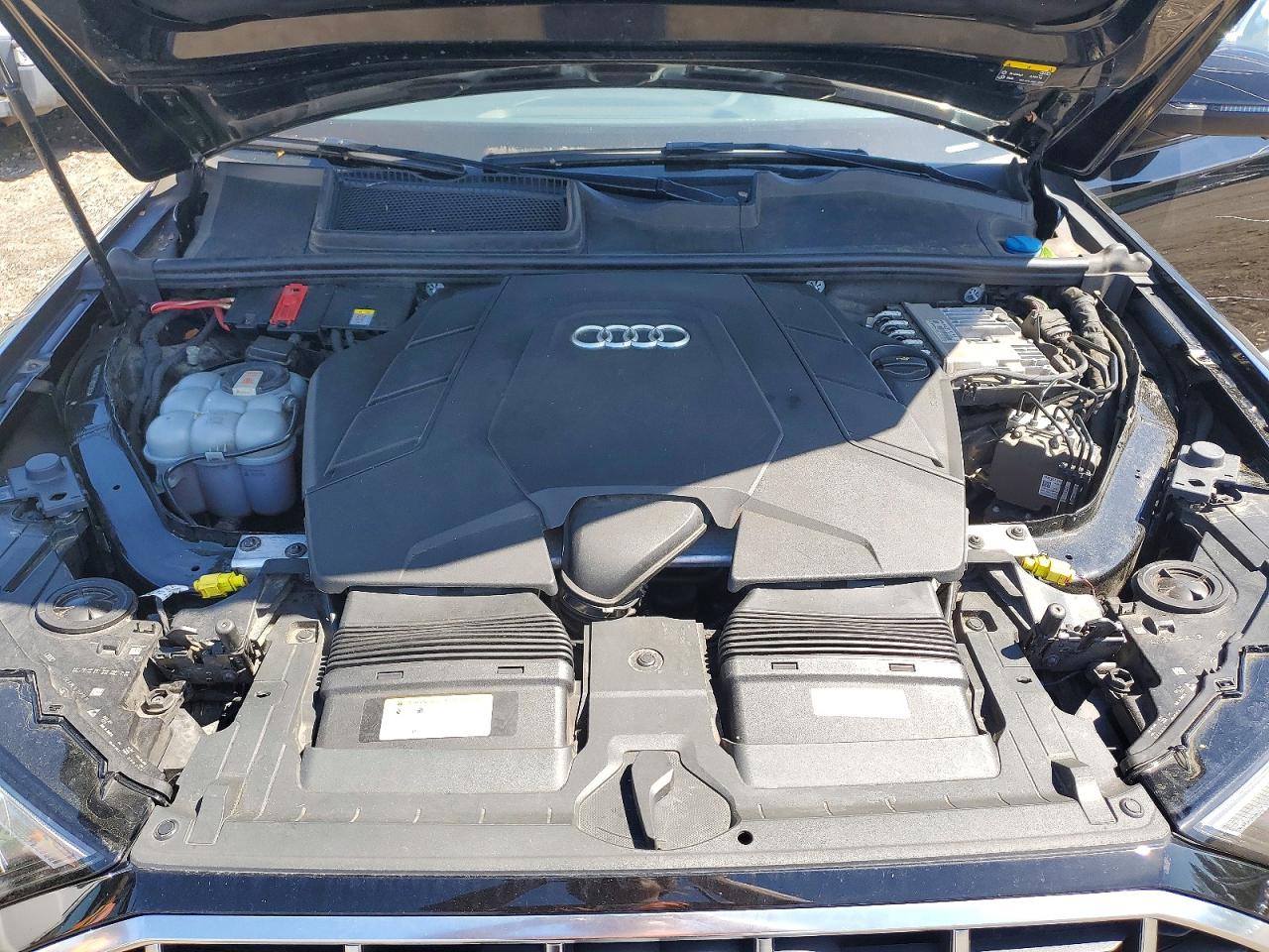 2021 AUDI Q7 quattro Premium Plus