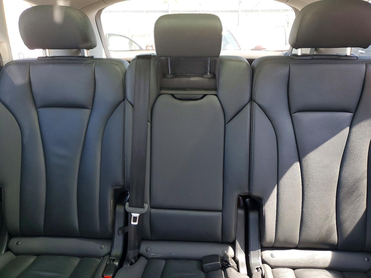 2021 AUDI Q7 quattro Premium Plus