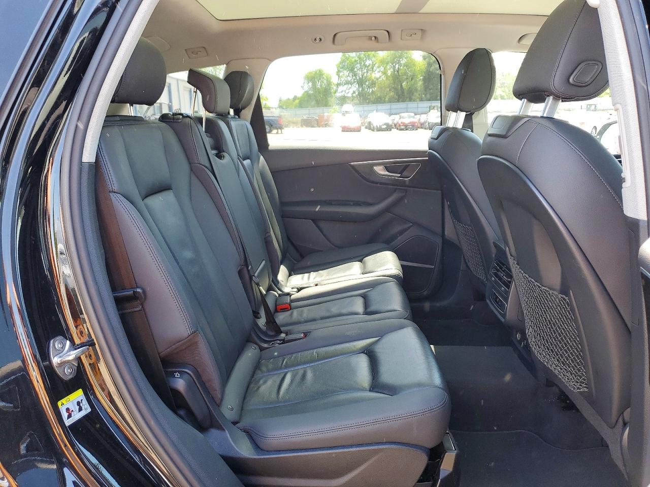 2021 AUDI Q7 quattro Premium Plus
