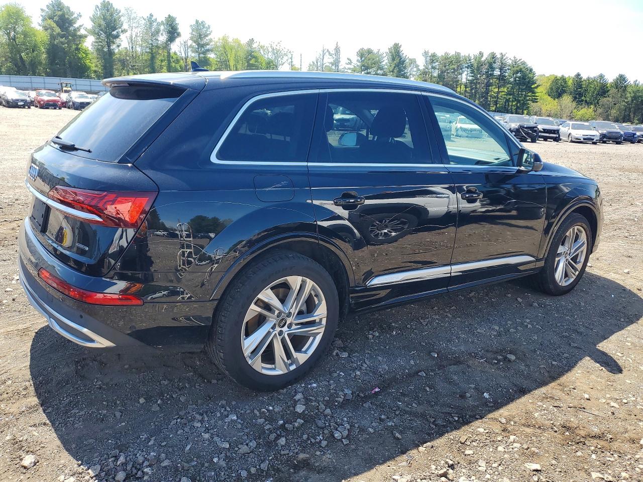 2021 AUDI Q7 quattro Premium Plus