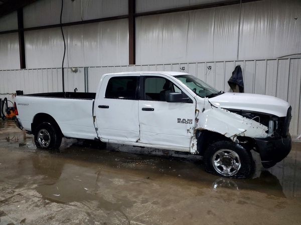 2018 RAM 2500 ST CREW CAB 4X4