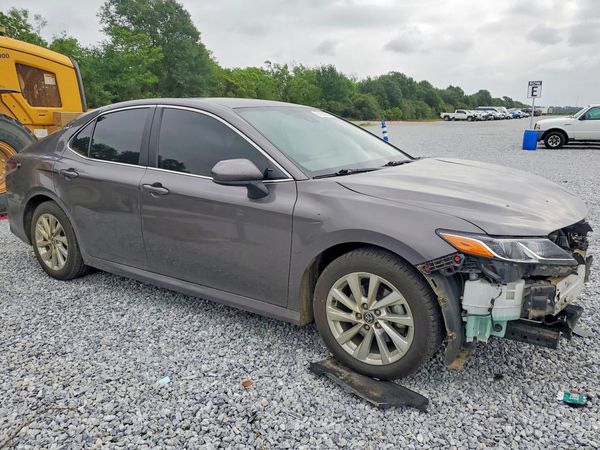 2024 TOYOTA CAMRY LE — Passenger 3/4