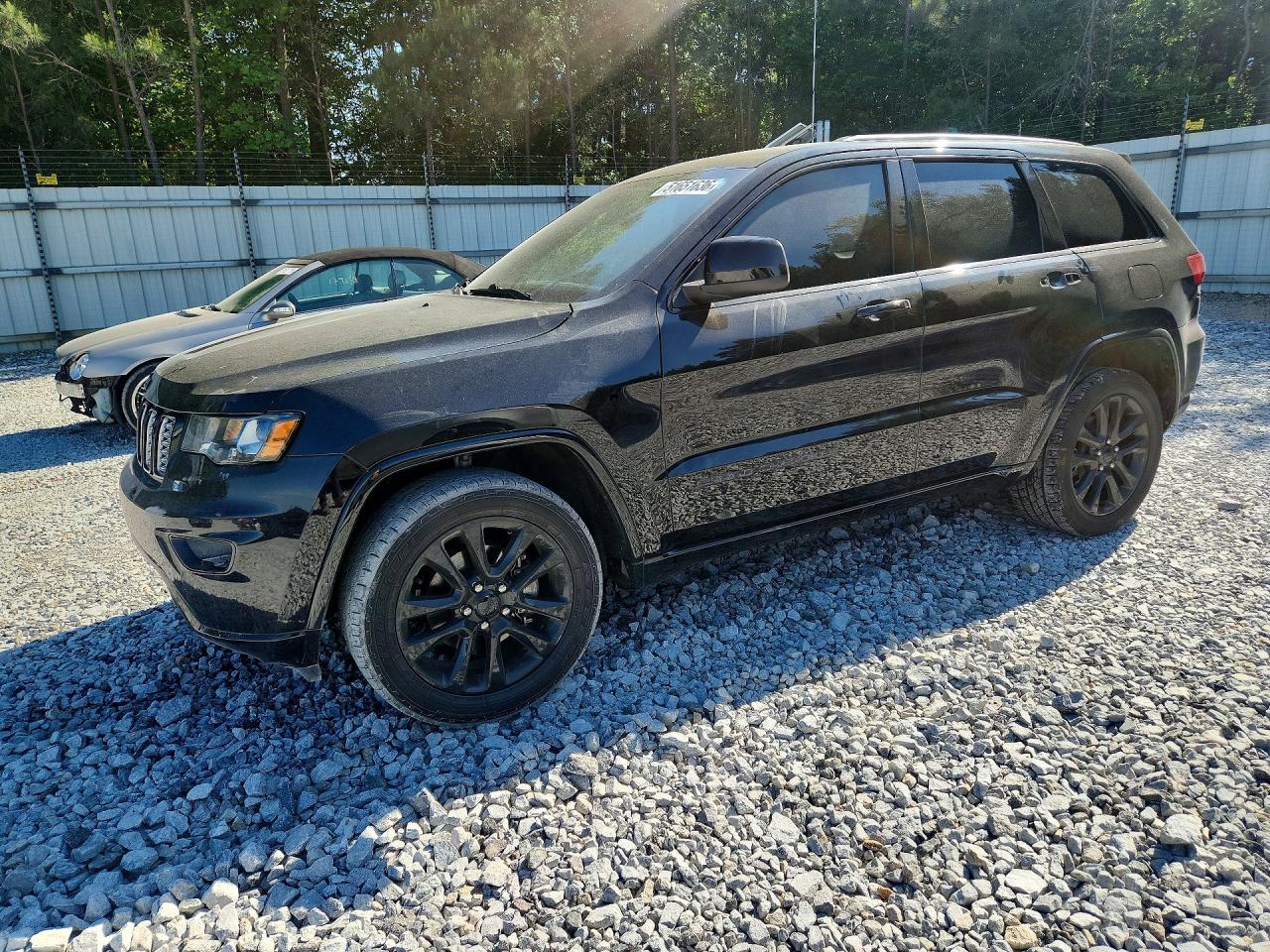 2020 JEEP GRAND CHEROKEE LAREDO 4X2