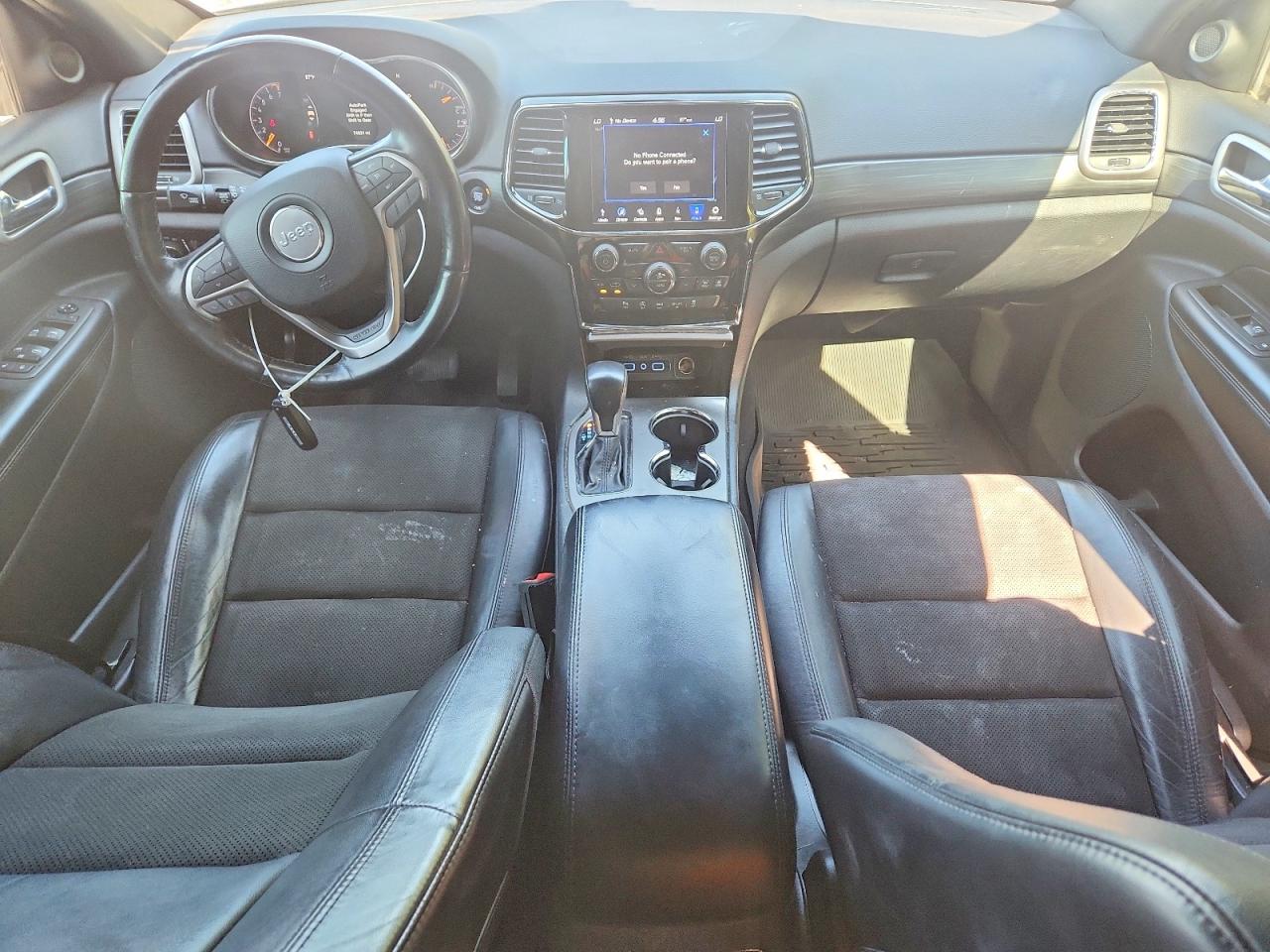 2020 JEEP GRAND CHEROKEE LAREDO 4X2