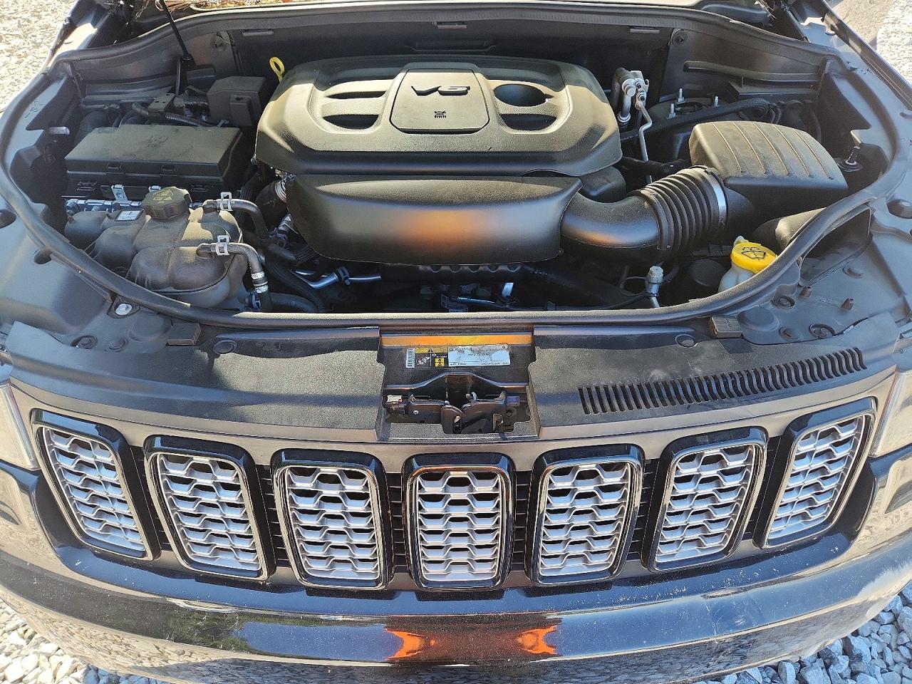 2020 JEEP GRAND CHEROKEE LAREDO 4X2