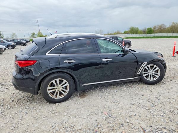 2017 INFINITI QX70