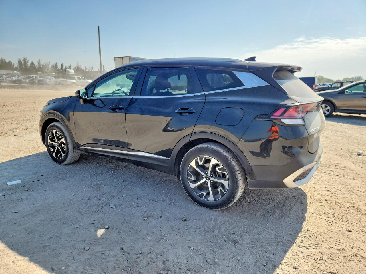 2023 KIA SPORTAGE EX