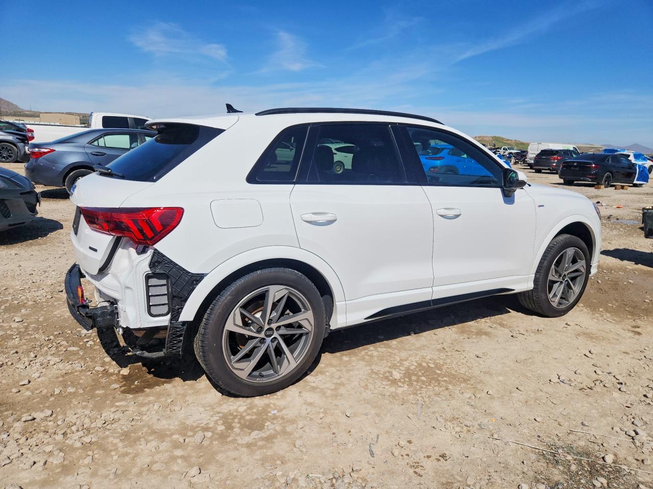 2025 AUDI Q3