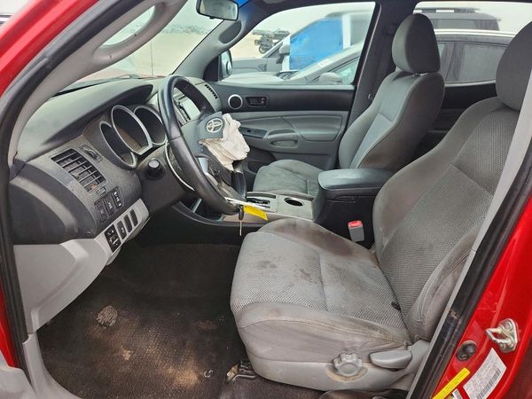2014 TOYOTA TACOMA Delux Grade — DENT
