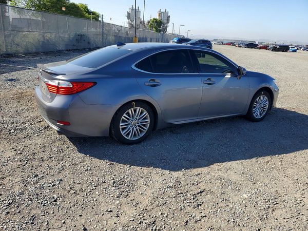 2015 LEXUS ES