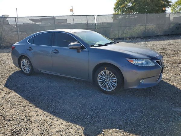 2015 LEXUS ES