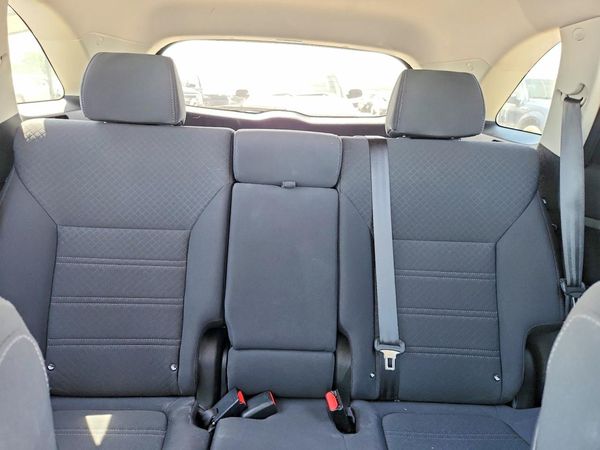2018 KIA SORENTO L, LX