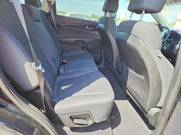 2018 KIA SORENTO L, LX