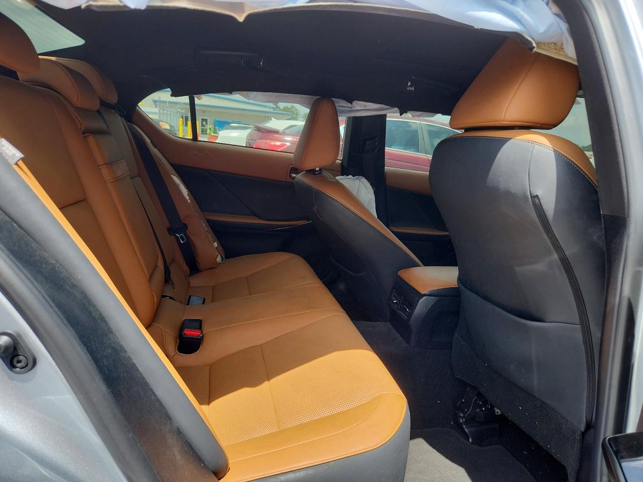 2024 LEXUS IS 300