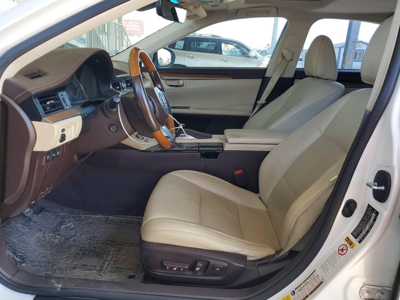 2016 LEXUS ES 300h