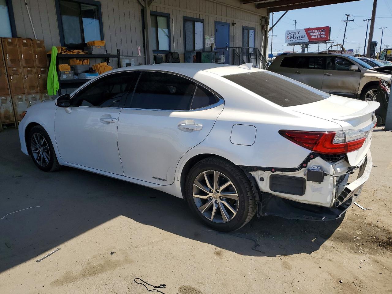 2016 LEXUS ES 300h