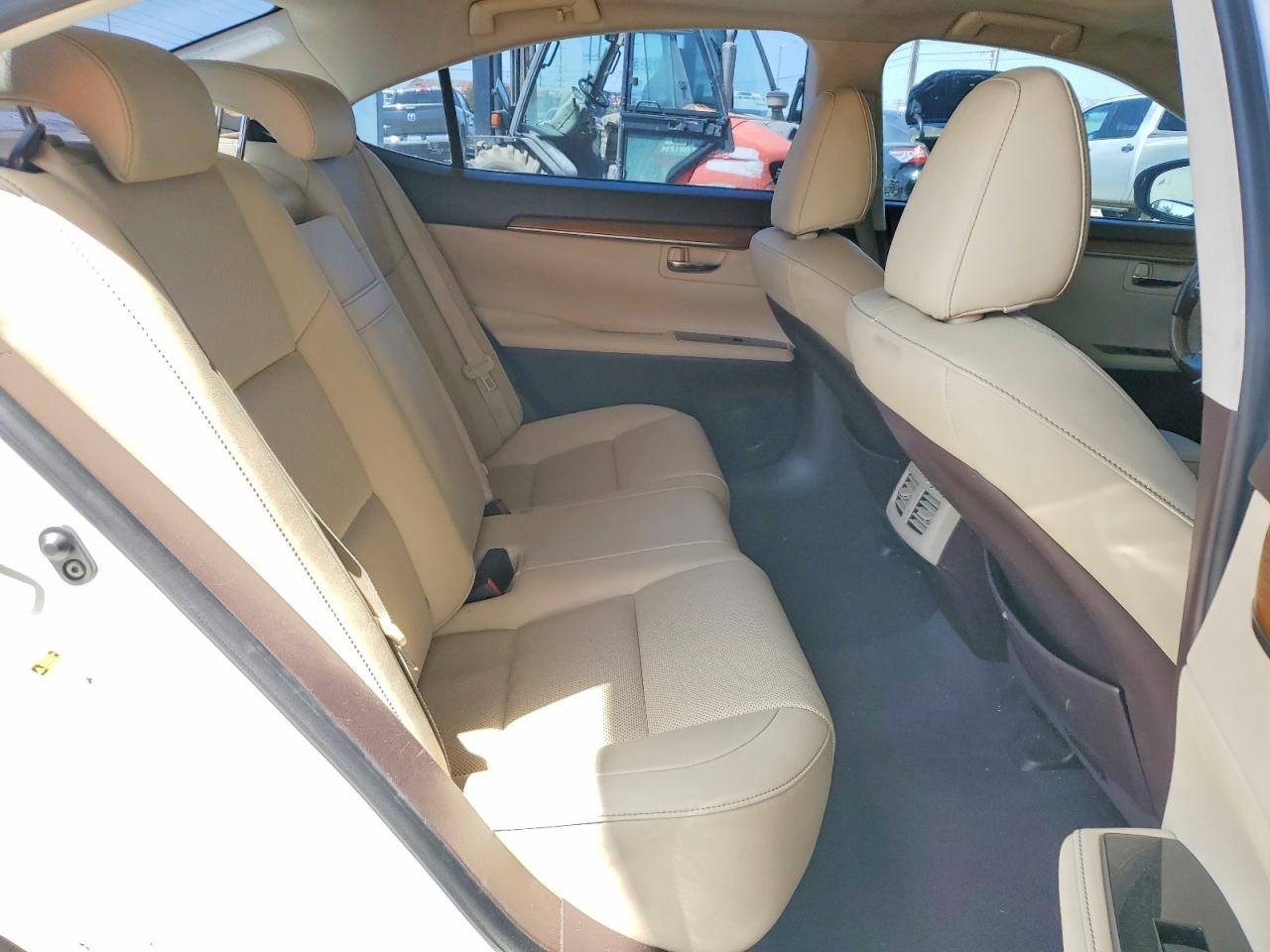 2016 LEXUS ES 300h
