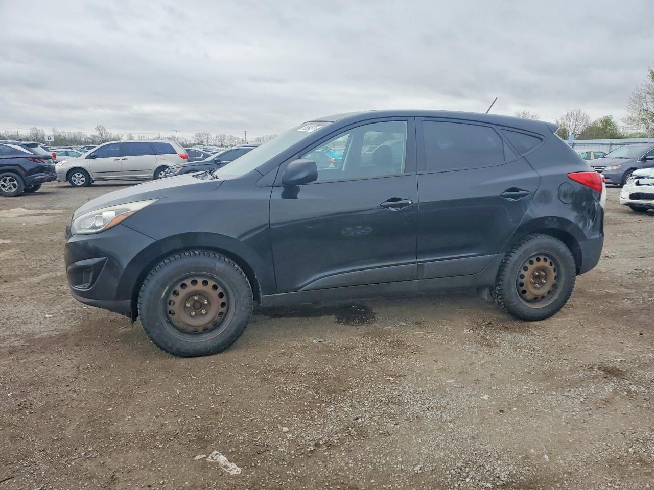 2015 HYUNDAI TUCSON GL (Middle-Low)
