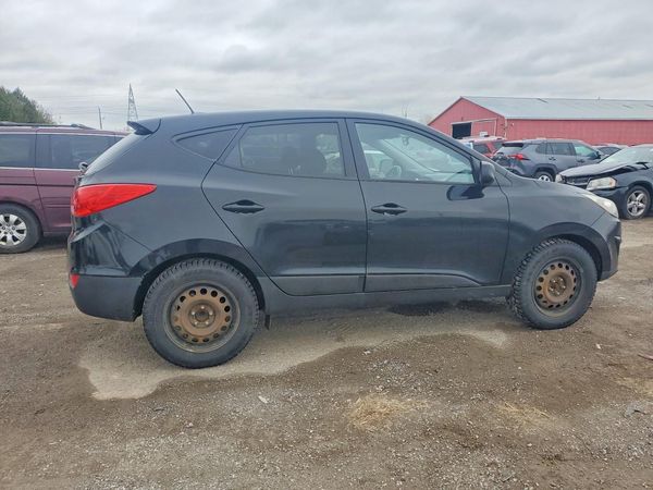 2015 HYUNDAI TUCSON GL (Middle-Low)
