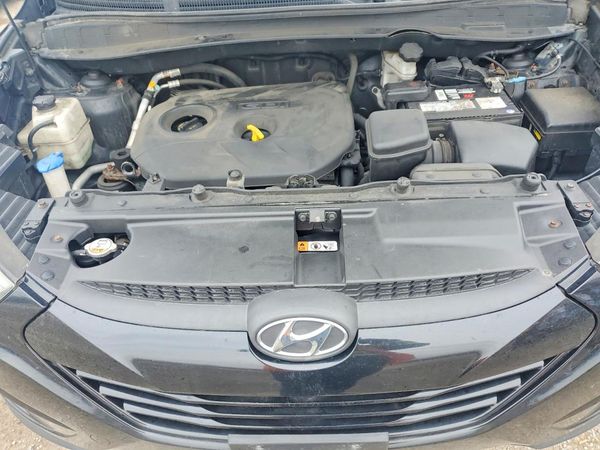 2015 HYUNDAI TUCSON GL (Middle-Low)
