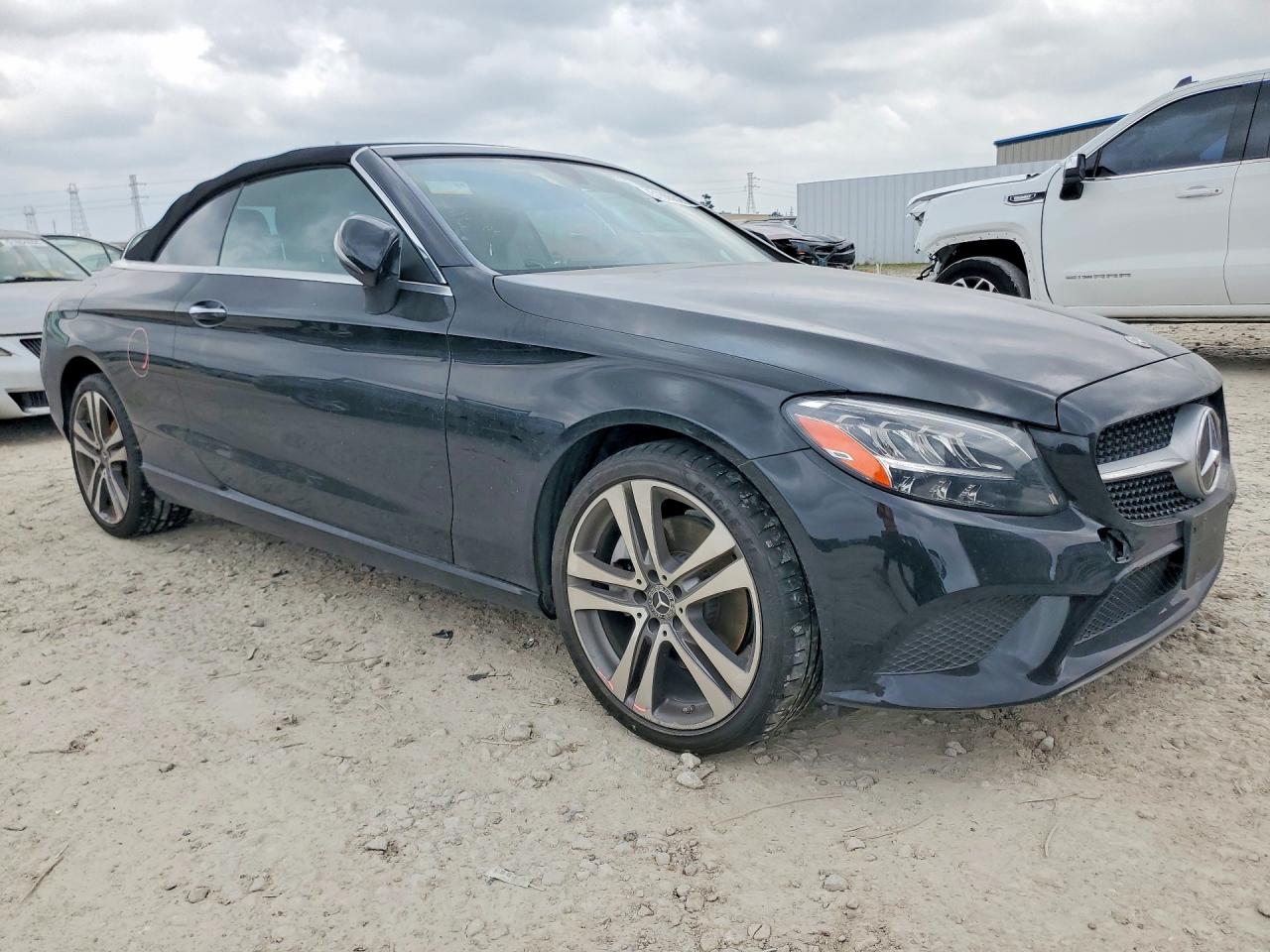 2021 MERCEDES-BENZ C C300