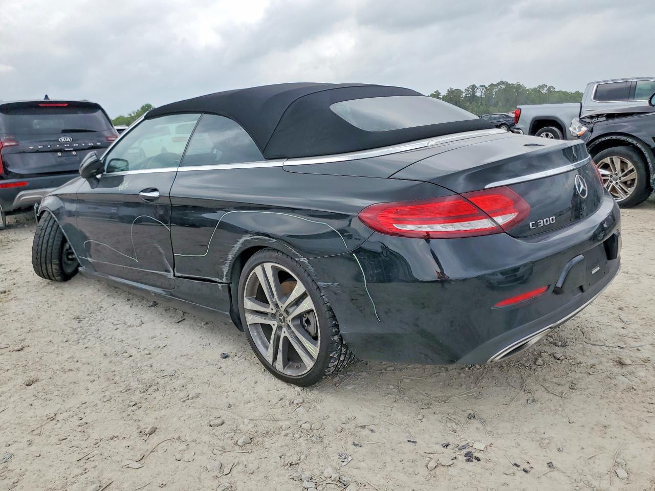 2021 MERCEDES-BENZ C C300