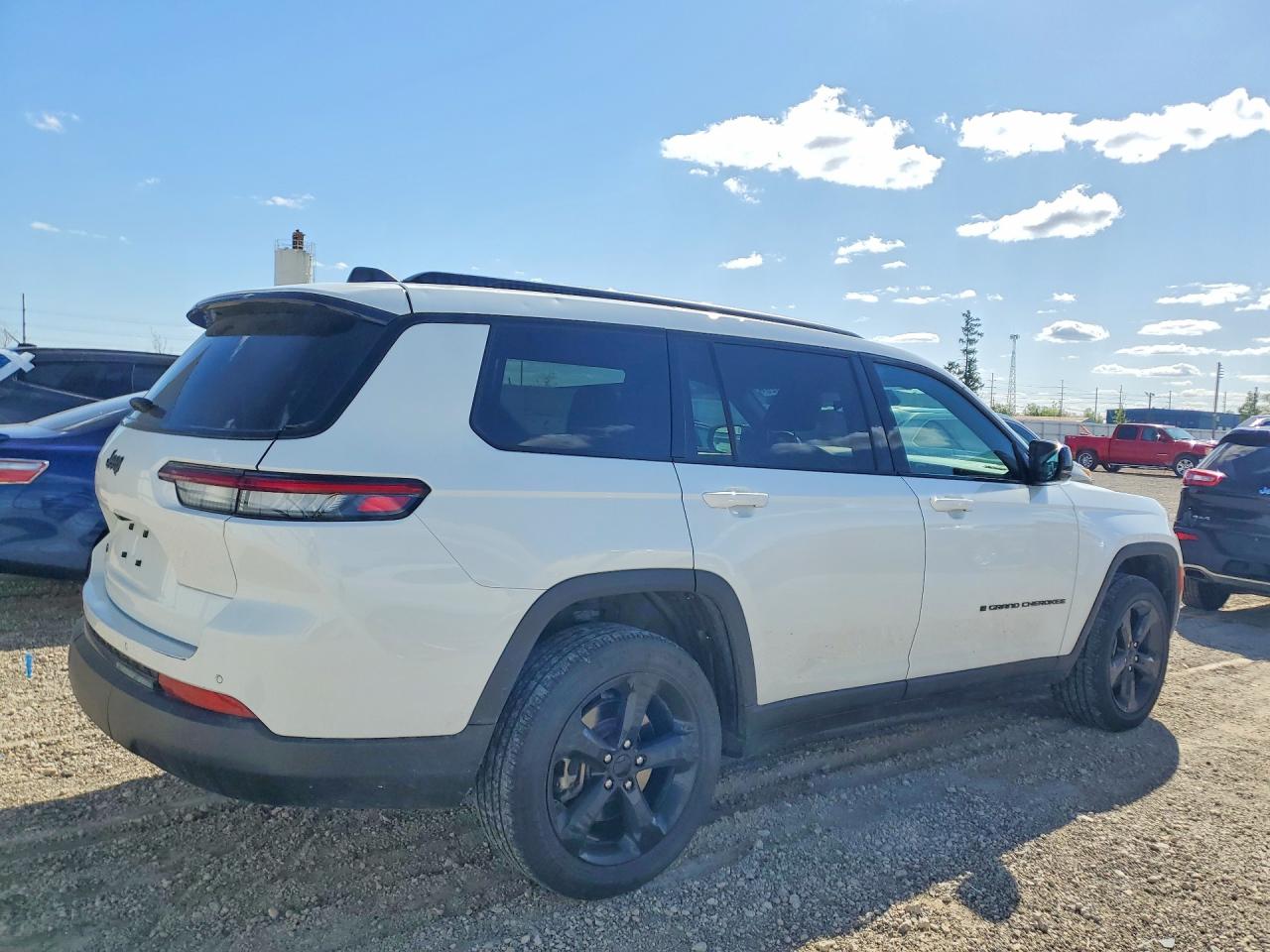 2023 JEEP GRAND CHEROKEE L LAREDO 4X4