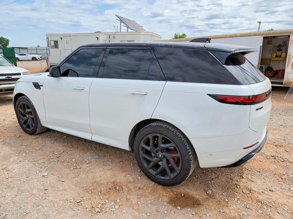 2023 LAND ROVER RANGE ROVER SPORT P400 Dynamic SE