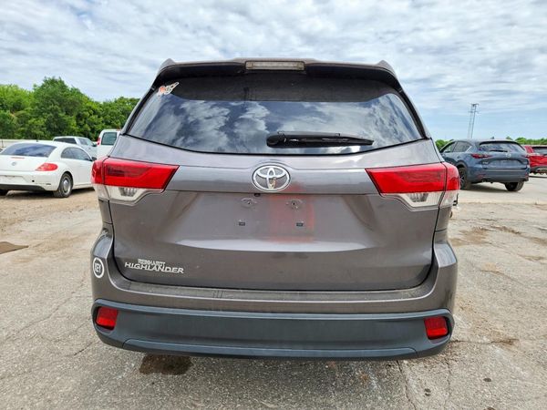 2018 TOYOTA HIGHLANDER LE — DIRR