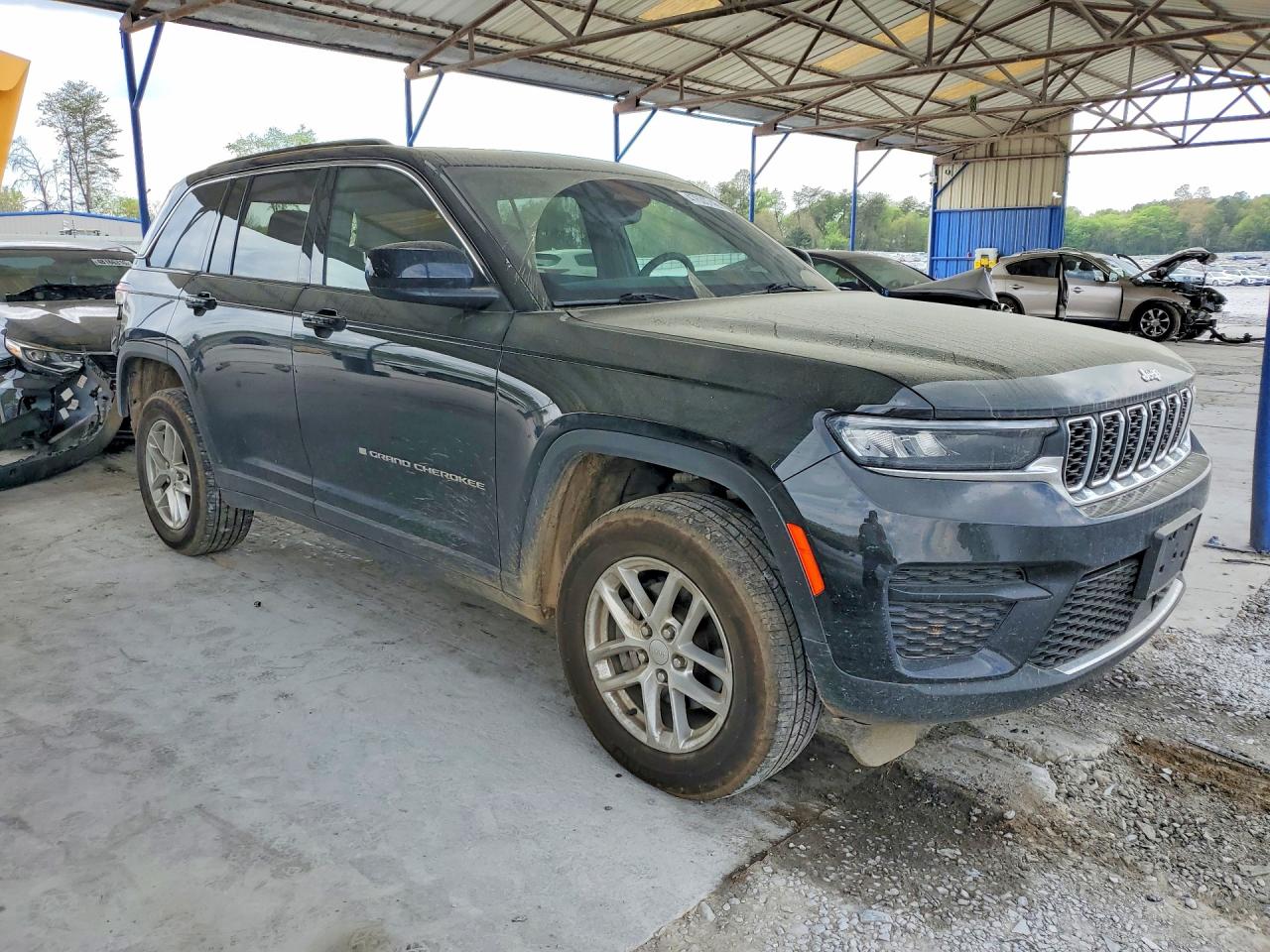 2024 JEEP GRAND CHEROKEE LAREDO 4X4