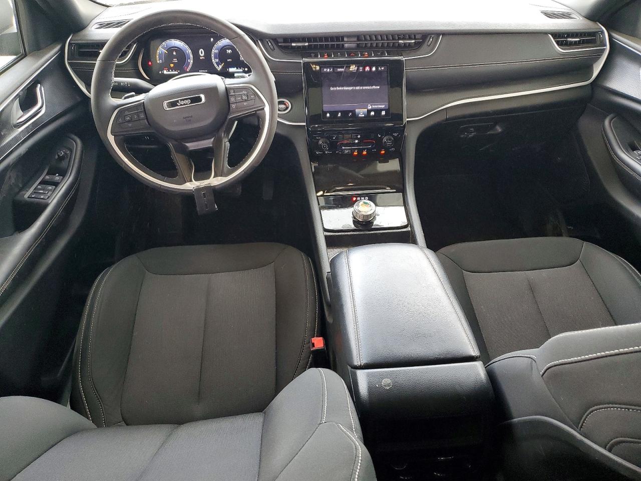 2024 JEEP GRAND CHEROKEE LAREDO 4X4