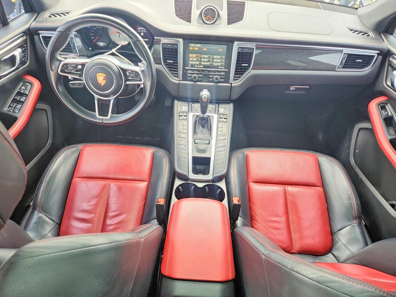 2015 PORSCHE MACAN
