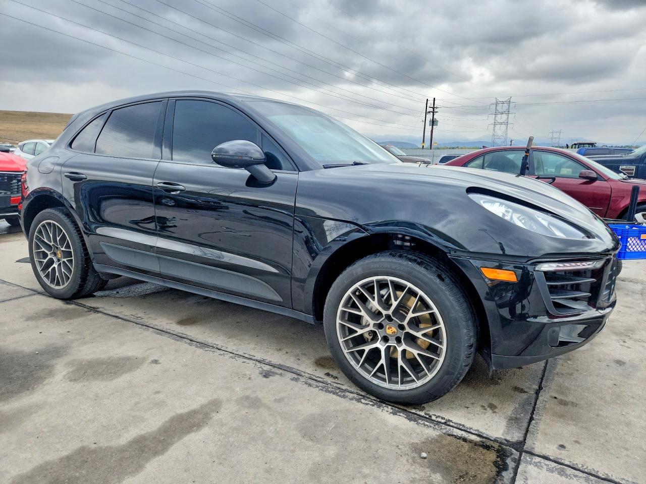 2015 PORSCHE MACAN