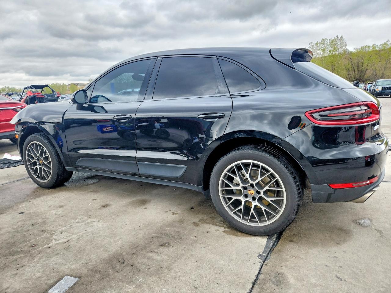 2015 PORSCHE MACAN