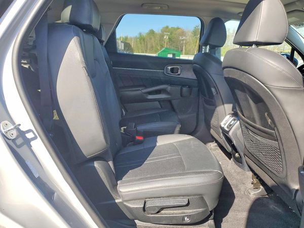 2024 KIA SORENTO
