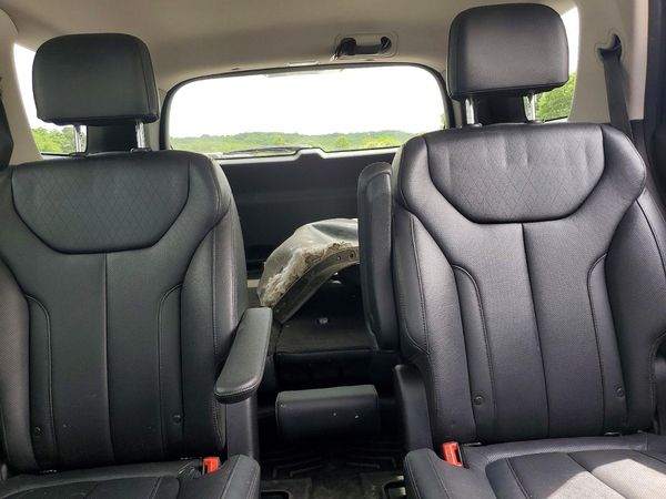2021 HYUNDAI PALISADE SEL w/ Premium Pkg