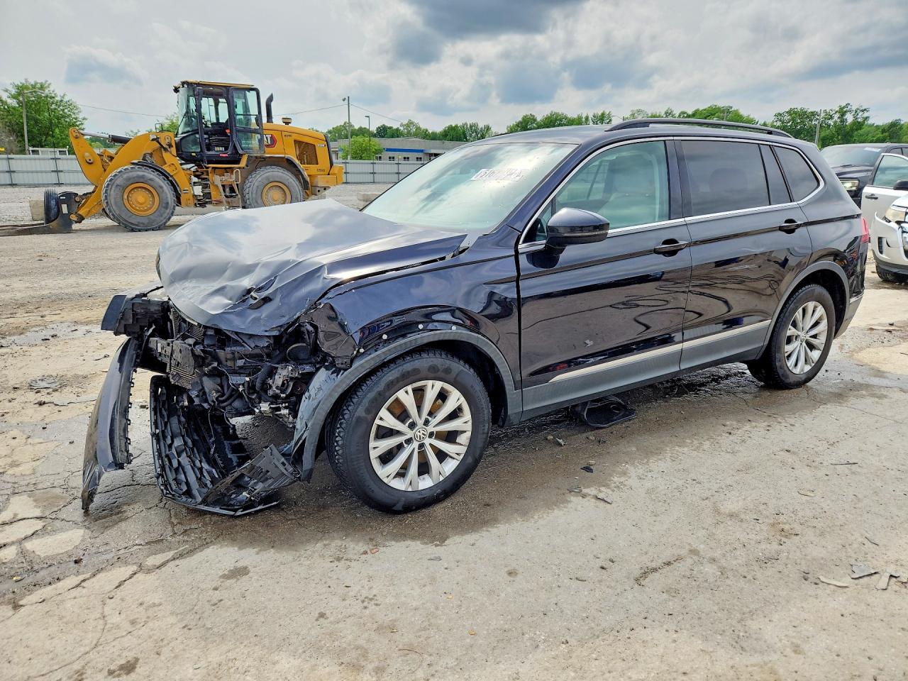 2018 VOLKSWAGEN TIGUAN SE, SEL — Front 3/4